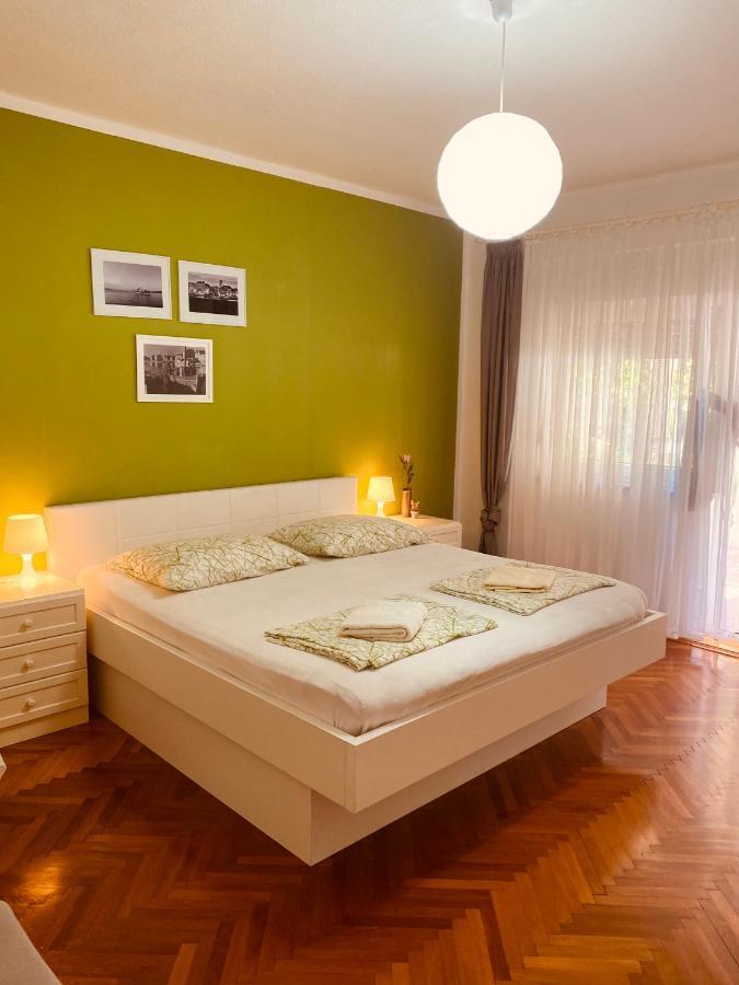 Villa Chiara Vodice Exteriör bild