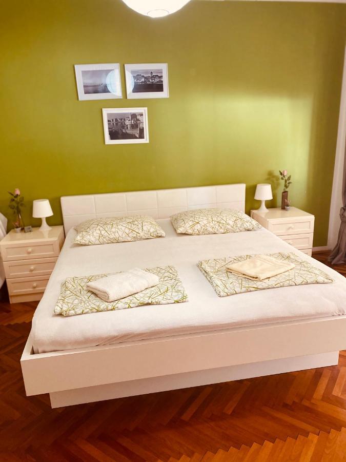 Villa Chiara Vodice Exteriör bild
