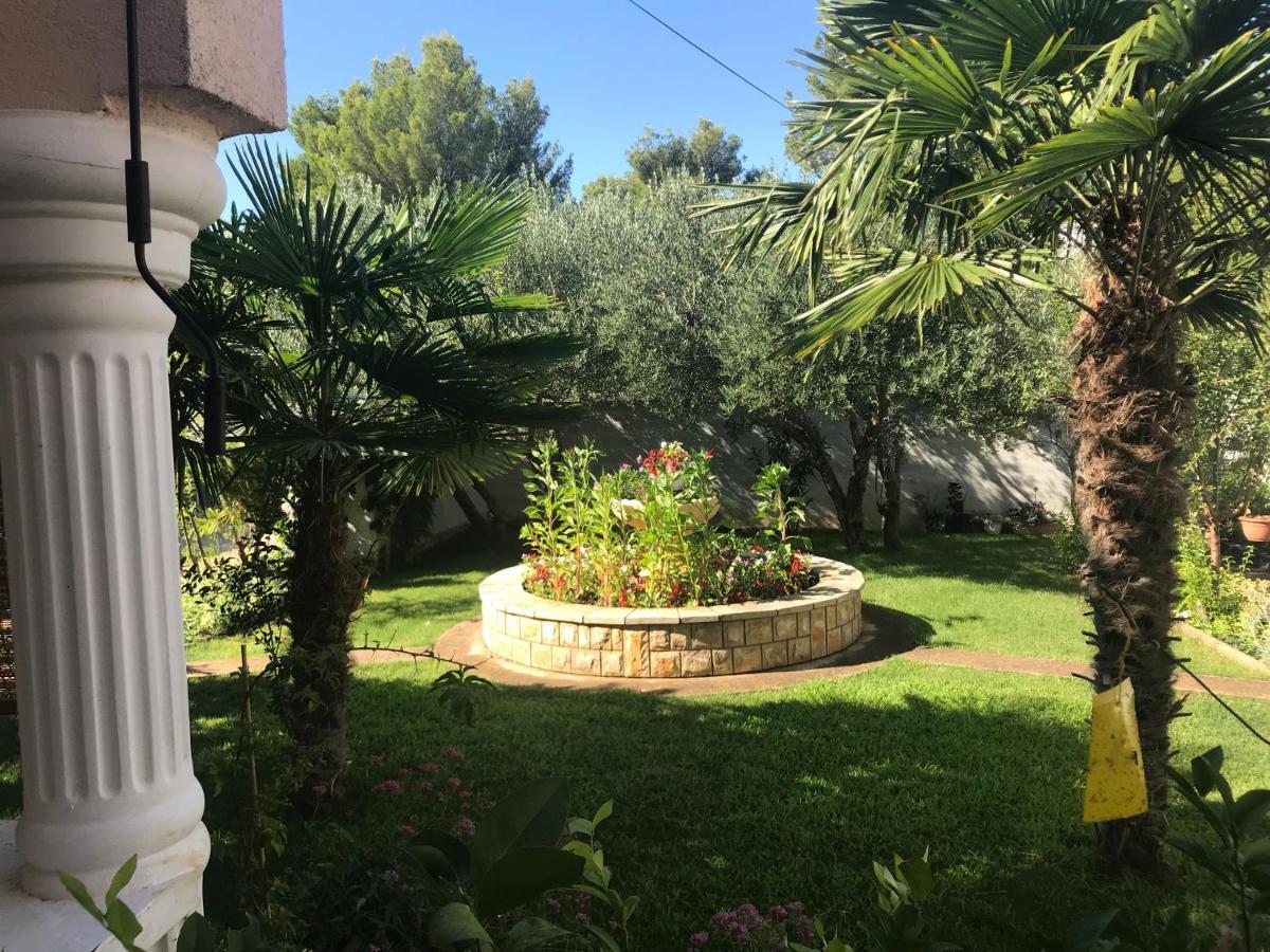 Villa Chiara Vodice Exteriör bild
